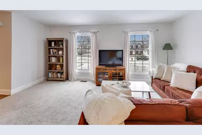 421 Berry Drive, Naperville, IL 60540 - Photo 9