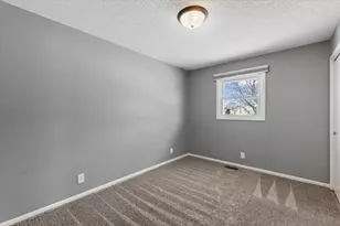 302 N Jackson St, Philo, IL 61864 - Photo 15