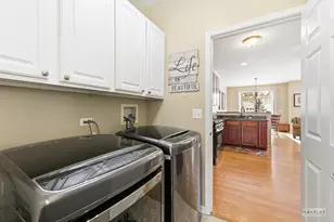 467 Vaughn Cir, Aurora, IL 60502 - Photo 15