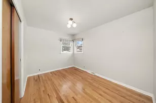 735 Westgate Dr, Aurora, IL 60506 - Photo 9