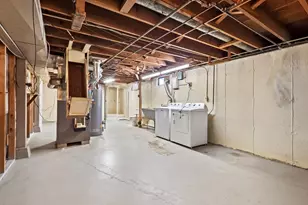 735 Westgate Dr, Aurora, IL 60506 - Photo 13