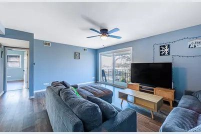 11036 S Kilpatrick Avenue #3SW, Oak Lawn, IL 60453 - Photo 3