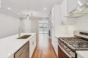 6626 S Ingleside Ave, Chicago, IL 60637 - Photo 9
