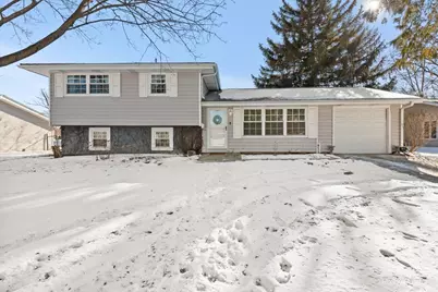 1309 Radcliffe Lane, Schaumburg, IL 60193 - Photo 1