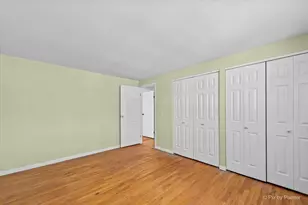 1309 Radcliffe Ln, Schaumburg, IL 60193 - Photo 13