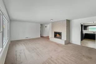 1734 W Stephenson St, Freeport, IL 61032 - Photo 5