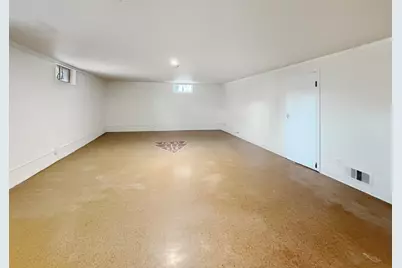 1734 W Stephenson Street, Freeport, IL 61032 - Photo 23