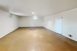 1734 W Stephenson St, Freeport, IL 61032 - Photo 23