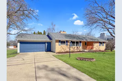 1734 W Stephenson Street, Freeport, IL 61032 - Photo 1