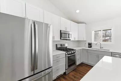 214 Garnett Avenue, Winthrop Harbor, IL 60096 - Photo 11