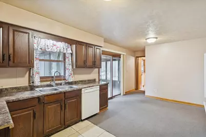 5732 Colleen Avenue, Rockford, IL 61109 - Photo 15