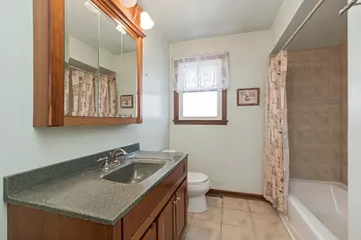 9745 S 81st Avenue, Palos Hills, IL 60465 - Photo 13