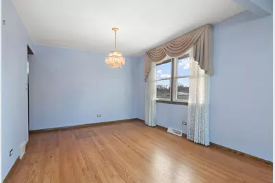 9745 S 81st Avenue, Palos Hills, IL 60465 - Photo 5