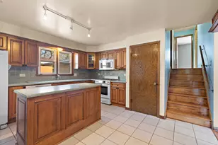 9745 S 81st Ave, Palos Hills, IL 60465 - Photo 7