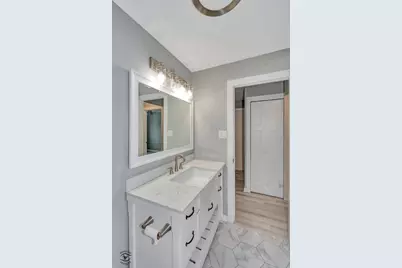 7302 Blackstone Avenue #7, Justice, IL 60458 - Photo 17