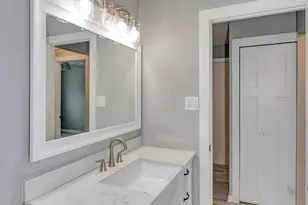 7302 Blackstone Ave, Justice, IL 60458 - Photo 17