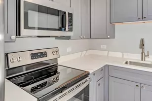 7302 Blackstone Ave, Justice, IL 60458 - Photo 11