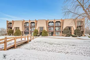 7302 Blackstone Ave, Justice, IL 60458 - Photo 1