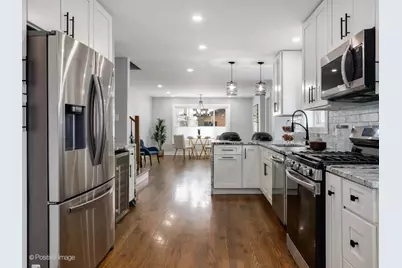 7225 N East Prairie Road, Lincolnwood, IL 60712 - Photo 9