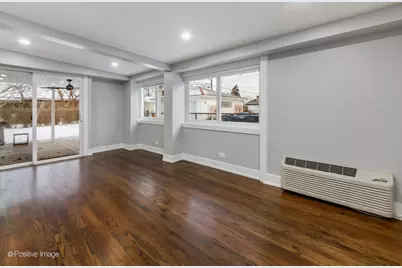 7225 N East Prairie Road, Lincolnwood, IL 60712 - Photo 13