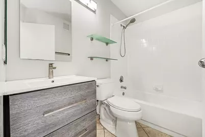 3660 N Lake Shore Drive #915, Chicago, IL 60613 - Photo 9