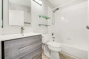 3660 N Lake Shore Dr, Chicago, IL 60613 - Photo 9