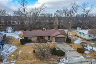 164 N 5620W Rd, Kankakee, IL 60901 - Photo 3