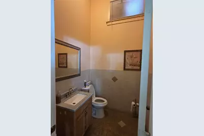 7547 N Rogers Avenue, Chicago, IL 60626 - Photo 13