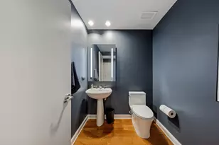 130 N Garland Ct, Chicago, IL 60602 - Photo 17