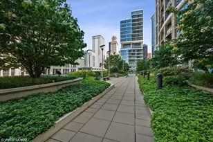 130 N Garland Ct, Chicago, IL 60602 - Photo 23