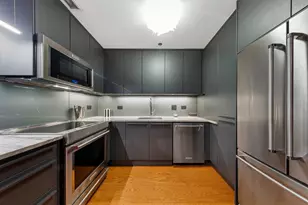 130 N Garland Ct, Chicago, IL 60602 - Photo 5