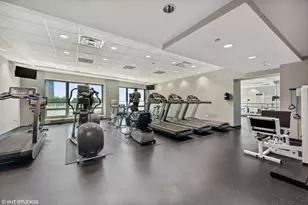 130 N Garland Ct, Chicago, IL 60602 - Photo 19