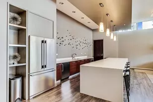 240 E Illinois St, Chicago, IL 60611 - Photo 21