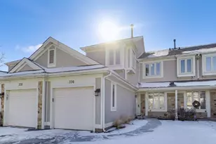 336 Redwing Dr, Deerfield, IL 60015 - Photo 1