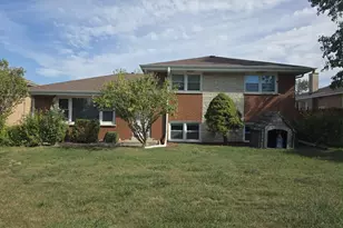 7749 Odell Ave, Bridgeview, IL 60455 - Photo 1