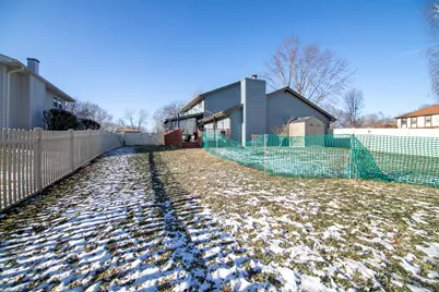 901 Valencia Drive, Shorewood, IL 60404 - Photo 23