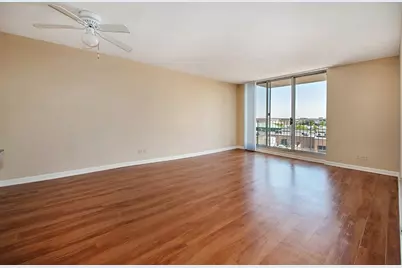 [Address not provided], Lombard, IL 60148 - Photo 3