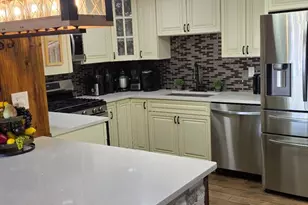 11129 S 84th Ave, Palos Hills, IL 60465 - Photo 5