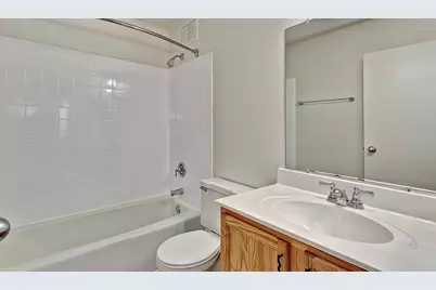 [Address not provided], Lombard, IL 60148 - Photo 11