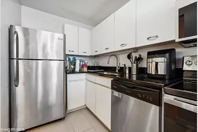 440 N Wabash Avenue #4409, Chicago, IL 60611 - Photo 13