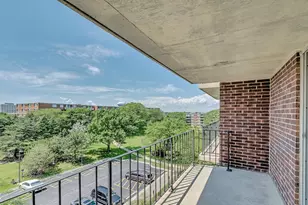 [Address not provided], Lombard, IL 60148 - Photo 7