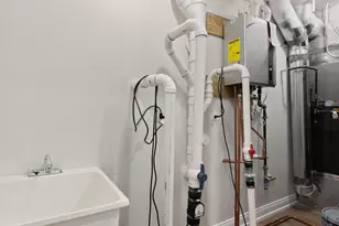 1258 N Mayfield Ave, Chicago, IL 60651 - Photo 37