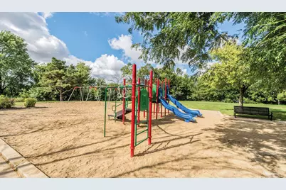 [Address not provided], Rolling Meadows, IL 60008 - Photo 7