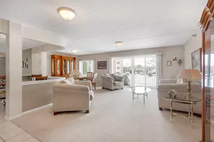 730 Creekside Dr, Mount Prospect, IL 60056 - Photo 3