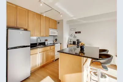 3100 N Lake Shore Drive #1506, Chicago, IL 60657 - Photo 17