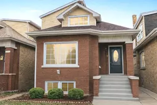 5529 W Cornelia Ave, Chicago, IL 60641 - Photo 1