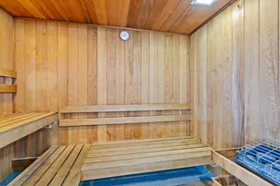 550 N St Clair St, Chicago, IL 60611 - Photo 25