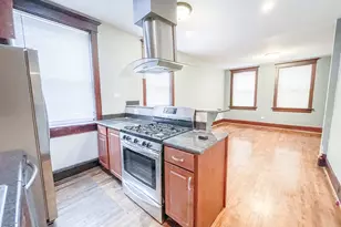 2825 N Francisco Ave, Chicago, IL 60618 - Photo 3