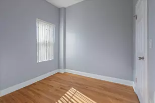 4211 W Gladys Ave, Chicago, IL 60624 - Photo 11