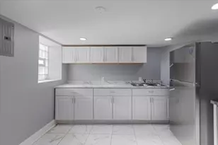 4211 W Gladys Ave, Chicago, IL 60624 - Photo 39